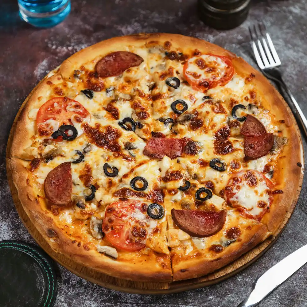Small, medium and large pizza sizes compared side by side for price